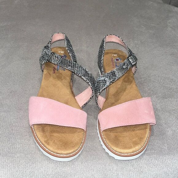 BOBS from Skechers memory foam - Picture 3 of 4